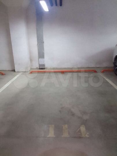 Машиноместо, 20 м²