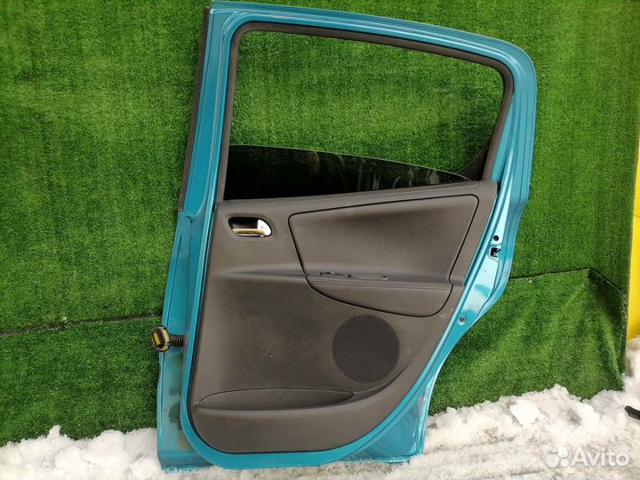 Дверь задняя правая Peugeot 207 WC