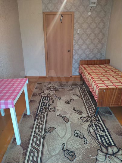 Комната 13 м² в 1-к., 4/5 эт.