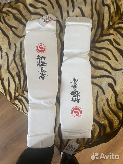 Футы для карате. (накладки на ноги)