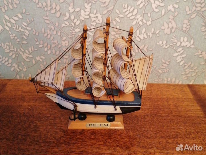Модель корабля