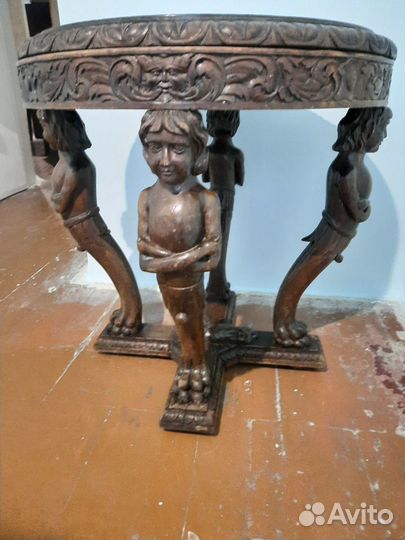 Продам столик антиквариат
