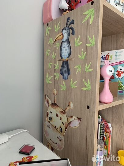 Стеллаж, полка для игрушек