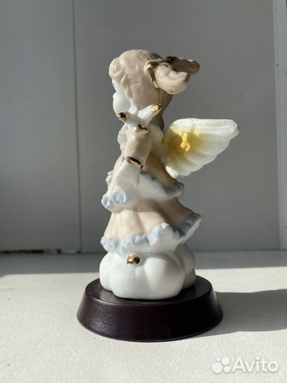Статуэтка ангелок