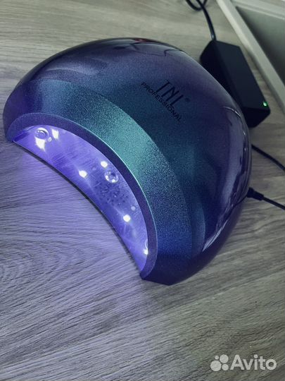 UV/LED лампа для сушки гель-лака