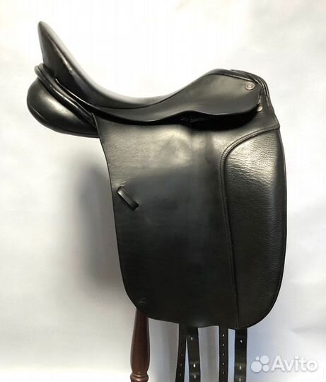 Седло выездковое Sommer Diplomat 17,5/33