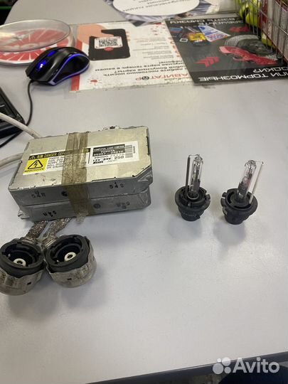 Комплект ксенона оригенал тойота