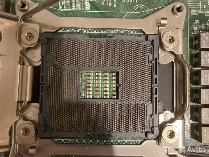 Материнская плата Foxconn LGA2011