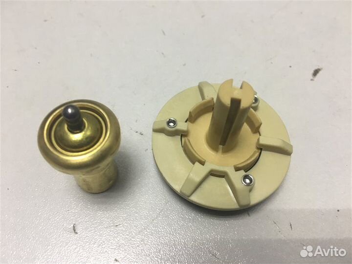 Термостат Volkswagen Golf V 2003-2009 108G596