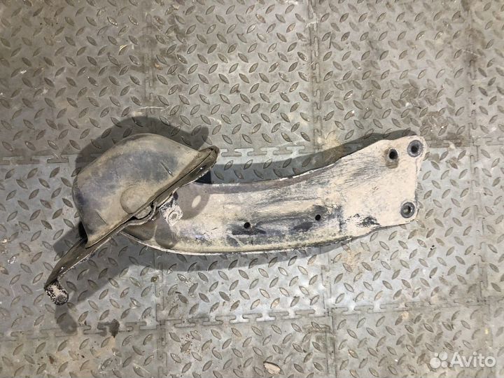 Рычаг задний продольный правый