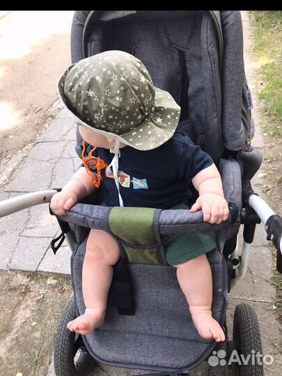 Коляска прогулочная