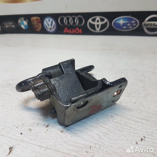 Петли двери передние правые Audi Q7 4L 2009