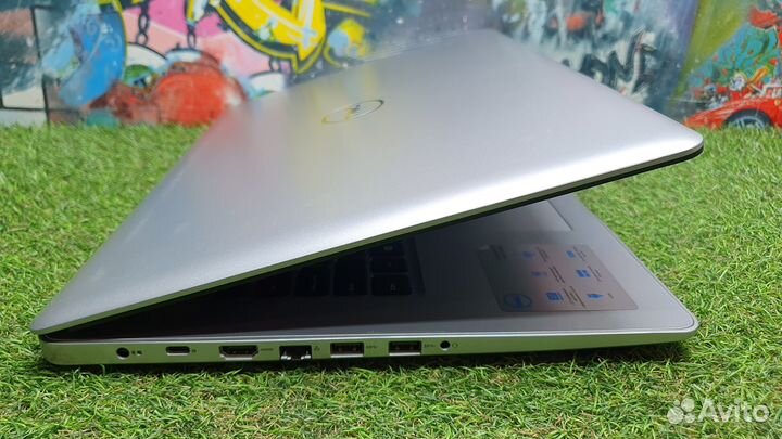 Ноутбук dell i3-7/4Gb/FHD/Inspiron 5770 5770-6922