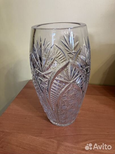 Ваза хрустальная для цветов