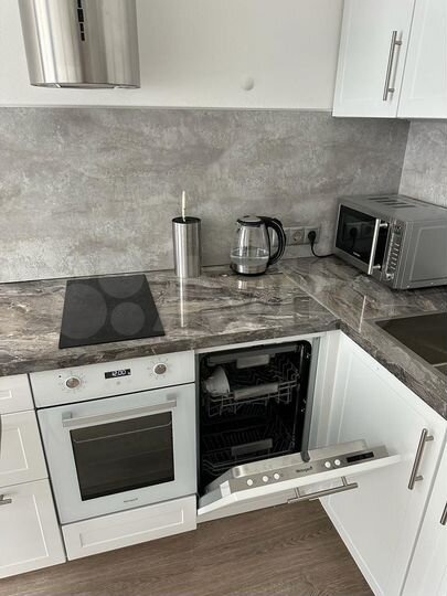 2-к. квартира, 33 м², 4/10 эт.