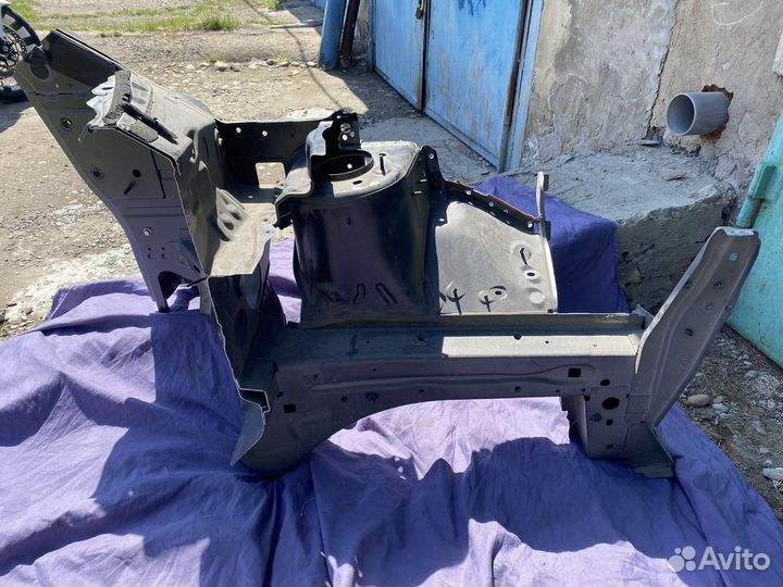 Части Кузова на nissan Jyke