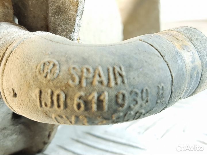 Насос вакуумный Audi A3 1996 2003