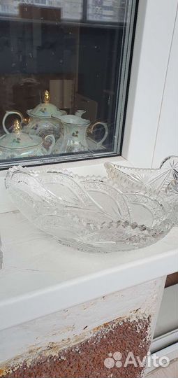 Хрустальная конфетница