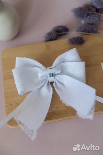 Бант для волос белый школьный