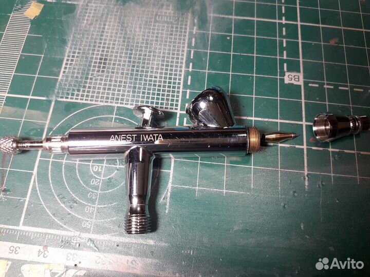 Аэрограф iwata HP-BS