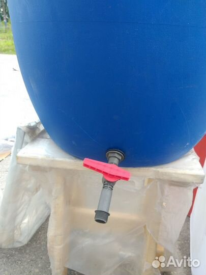 Бочка пластиковая 227литров