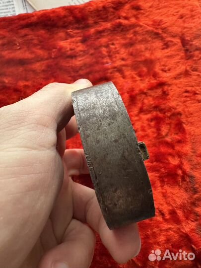 Старииный навесной замок царский