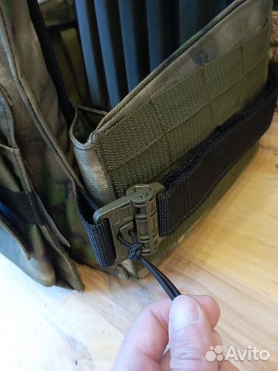 Бронежилет мох с пластинами и капами комплект