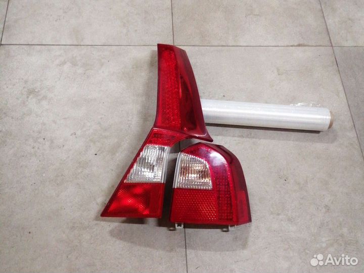 Фонарь задний правый на Volvo XC70