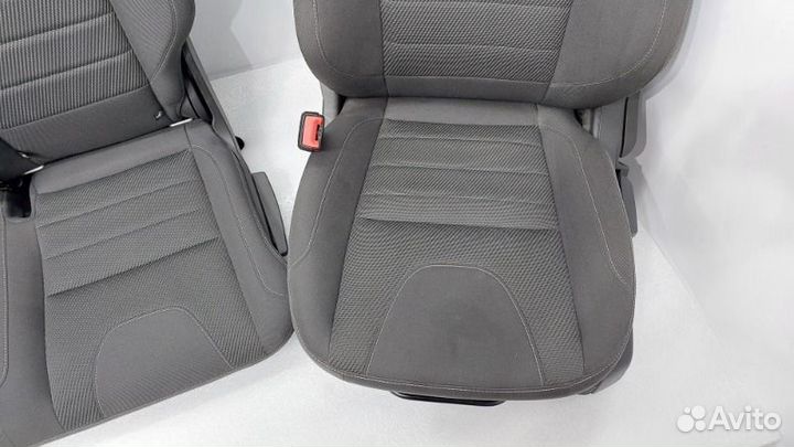 Сиденья комплект Ford Kuga CBS ytma 2015