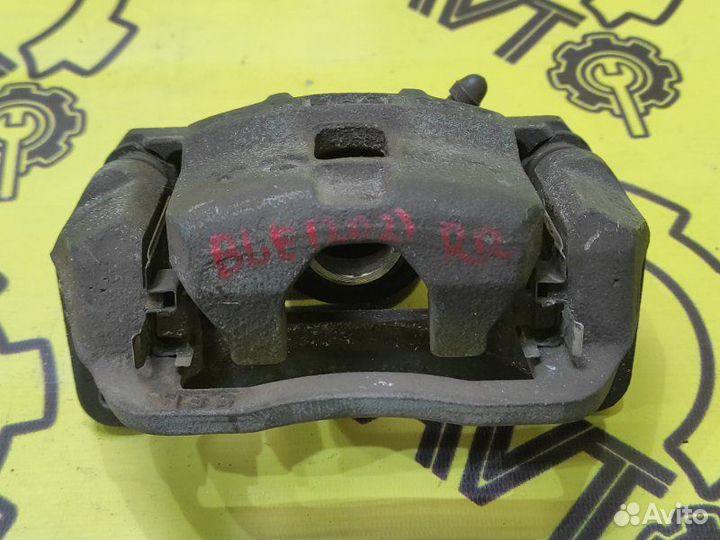 Суппорт задний правый Subaru Legacy BLE EZ30D