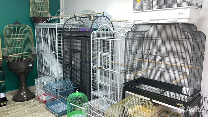 Клетка для среднего или крупного попугая