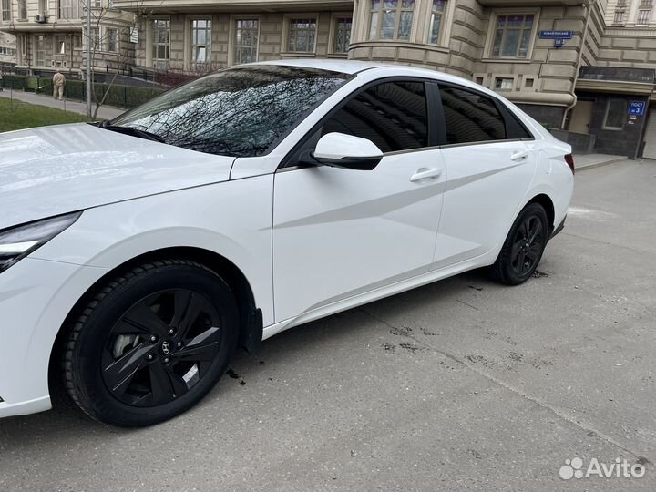 Hyundai Elantra 1.6 AT, 2021, 15 000 км