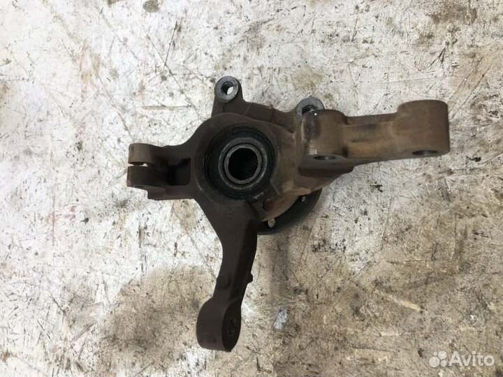 Кулак поворотный передний правый Renault Sandero