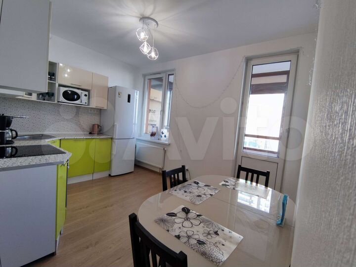 3-к. квартира, 82 м², 5/9 эт.