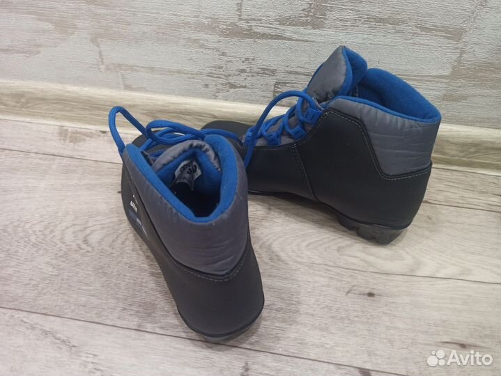 Лыжные ботинки 38 р(Ru 37,5 )