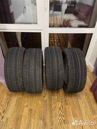 Bridgestone Blizzak Revo GZ 215/55 R17