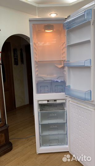 Холодильник-морозильник Beko 201х60х55