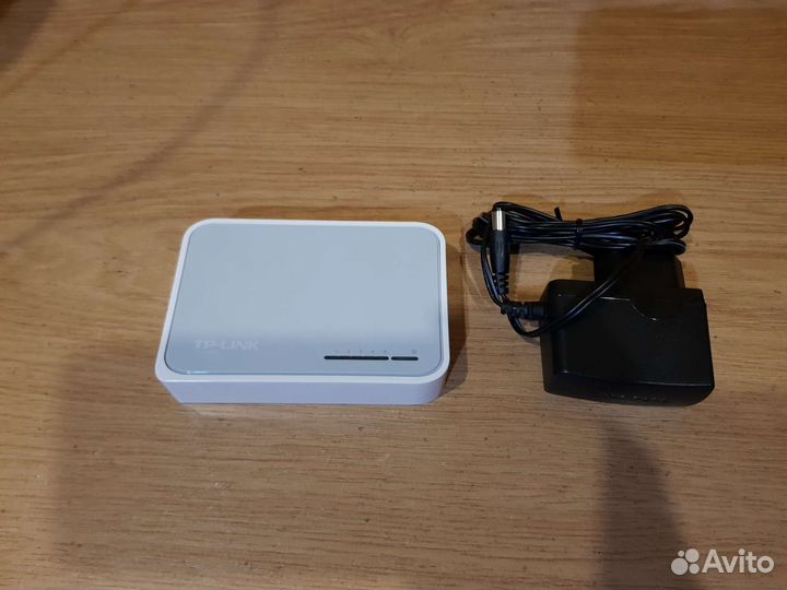 Коммутатор TP-Link TL-SF1005D