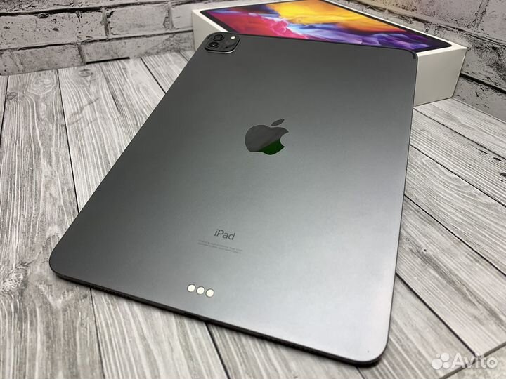 Apple айпад про 11 2020года на 256гб