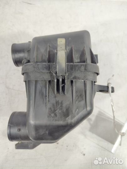 Корпус воздушного фильтра Daihatsu Terios Kid