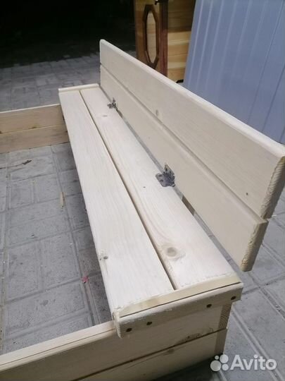 Песочница с крышкой