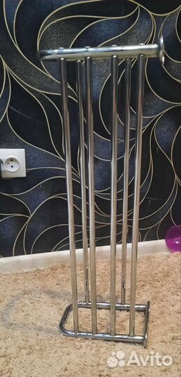 Держатель для полотенец в ванной