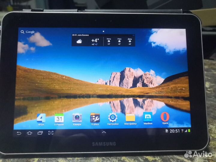 Планшет Samsung Galaxy tab 8.9 P7300