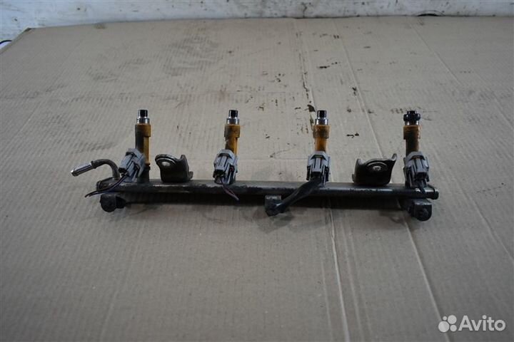 Форсунка топливная Suzuki Swift 3 поколение M15A