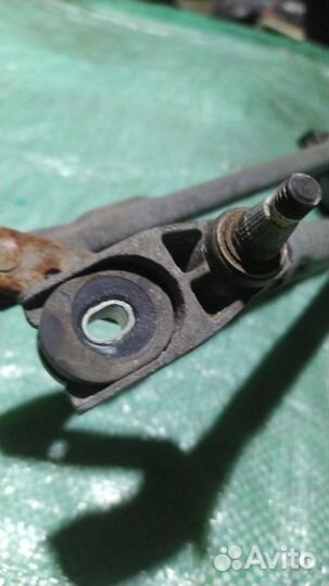 Трапеция с мотором стеклоочистителей Volkswagen