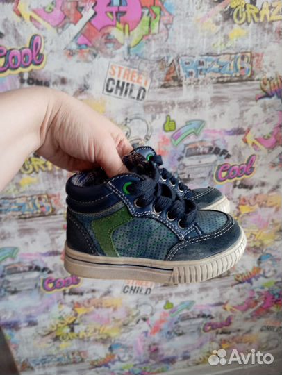 Ботинки (22-23размер)