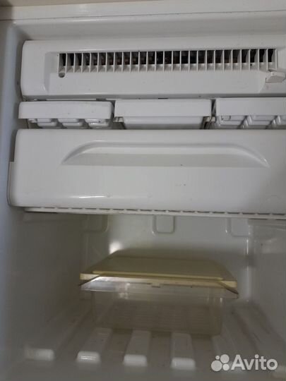 Холодильник бу Стинол 110