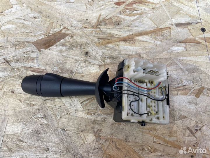 Переключатель стеклоочистителей LADA Vesta