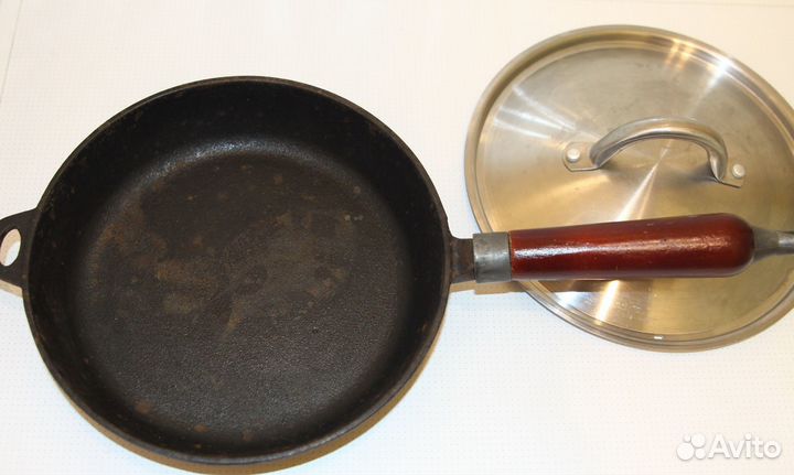 Сковорода чугунная