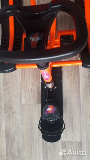 Детский снегокат с ручкой